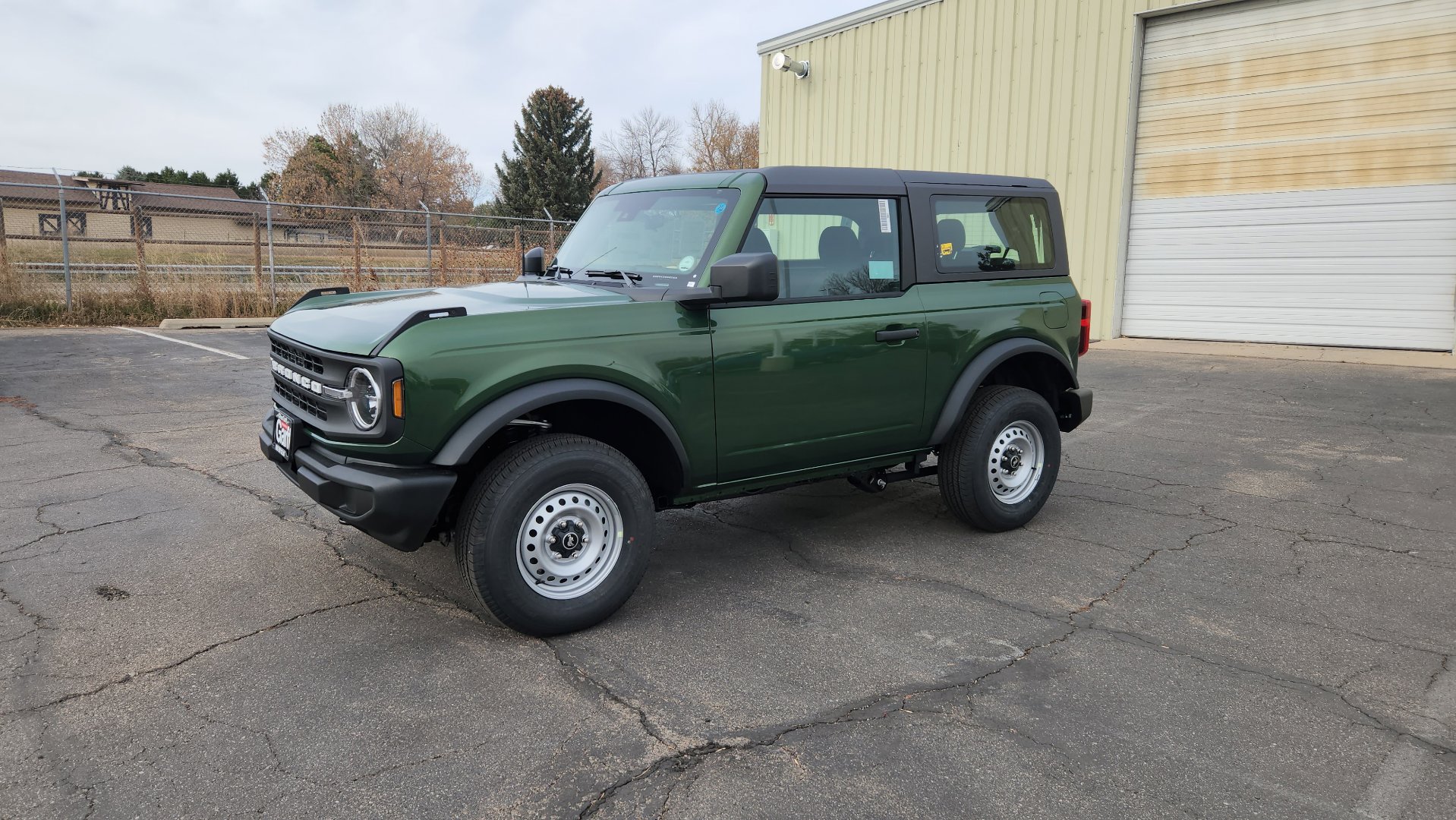 New 2025 Ford Bronco 2-Door image 3