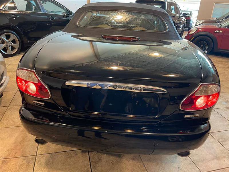 Used 2006 Jaguar XK8 Convertible image 58