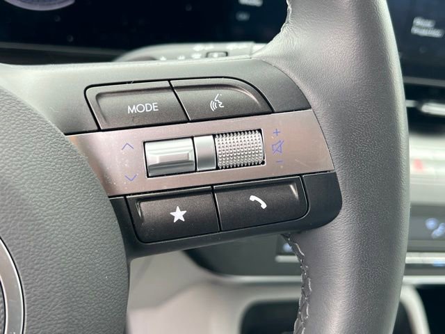 Certified 2025 Hyundai Kona SEL image 23