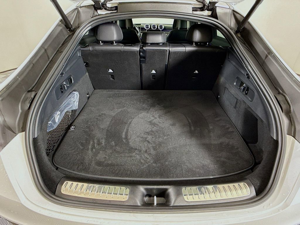 Used 2025 Mercedes-Benz GLC 300 4MATIC w/ AMG Line image 27