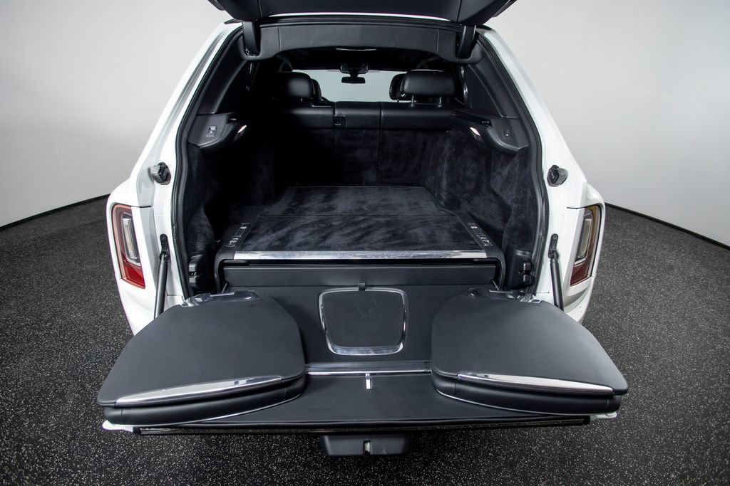Used 2019 Rolls-Royce Cullinan AWD/4WD image 23