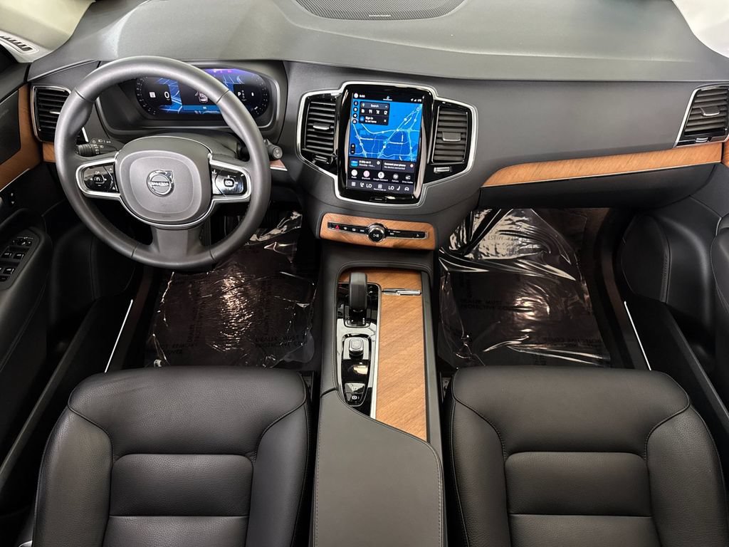 Certified 2023 Volvo XC90 B6 Plus w/ Protection Package Premier AWD/4WD image 12