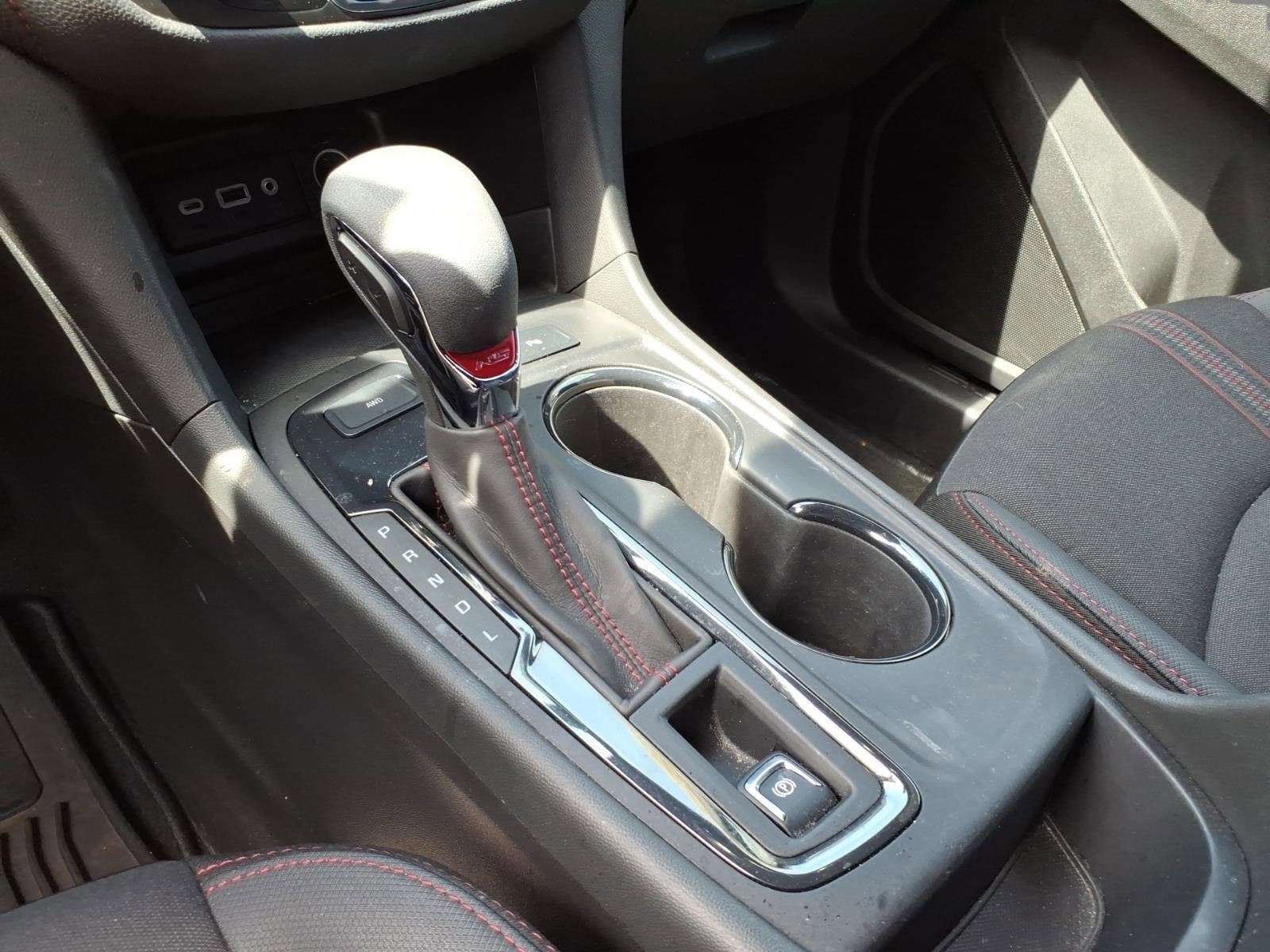 Used 2023 Chevrolet Equinox RS AWD/4WD image 12