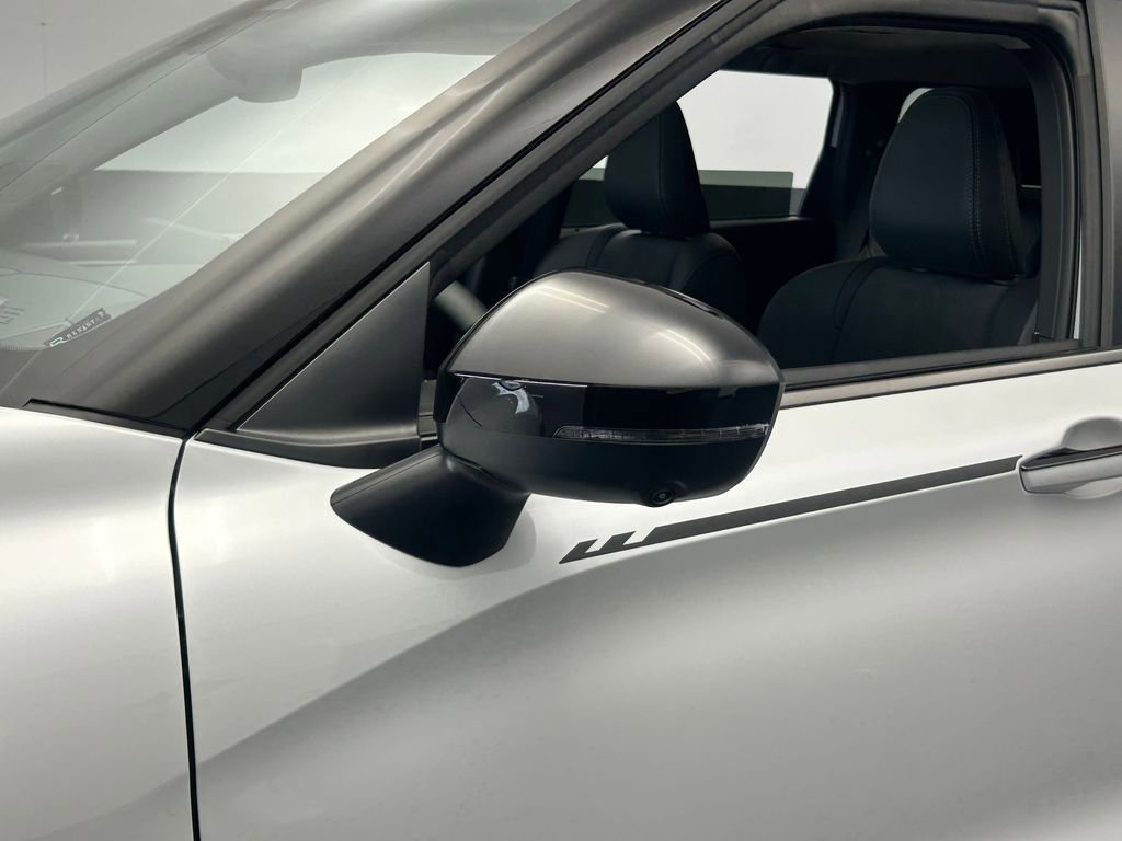 New 2026 Mitsubishi Outlander Trail Edition image 31