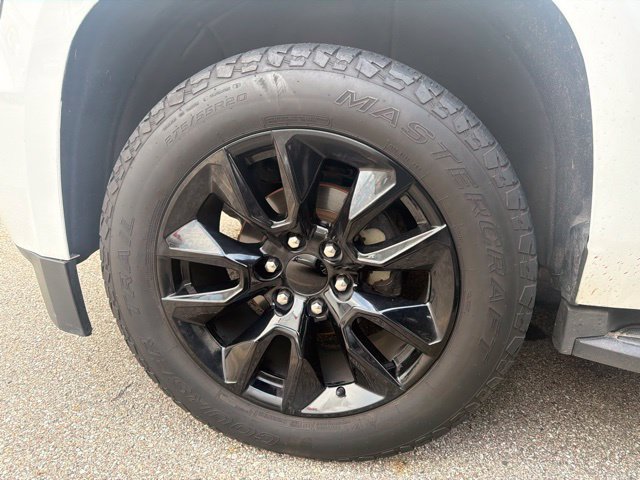 Used 2016 Chevrolet Tahoe LT AWD/4WD image 3