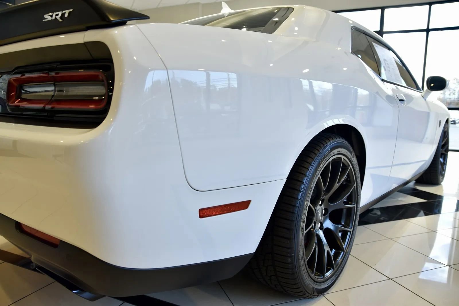 Used 2015 Dodge Challenger SRT Hellcat image 10