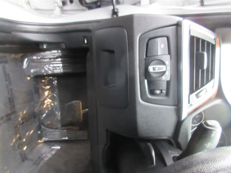 Used 2015 BMW 328i Sedan image 12