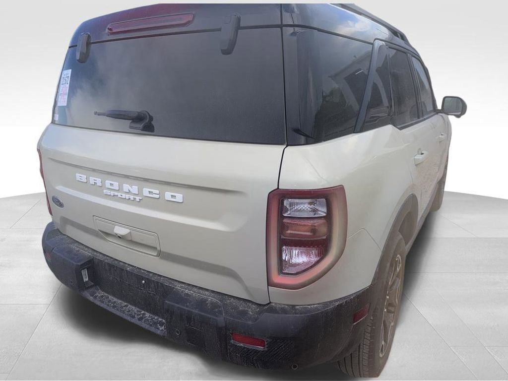 Used 2025 Ford Bronco Sport Outer Banks w/ Outer Banks Tech Package+ AWD/4WD image 28