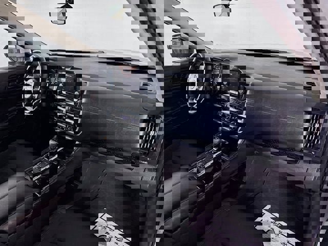 Certified 2024 Nissan Pathfinder SV image 28