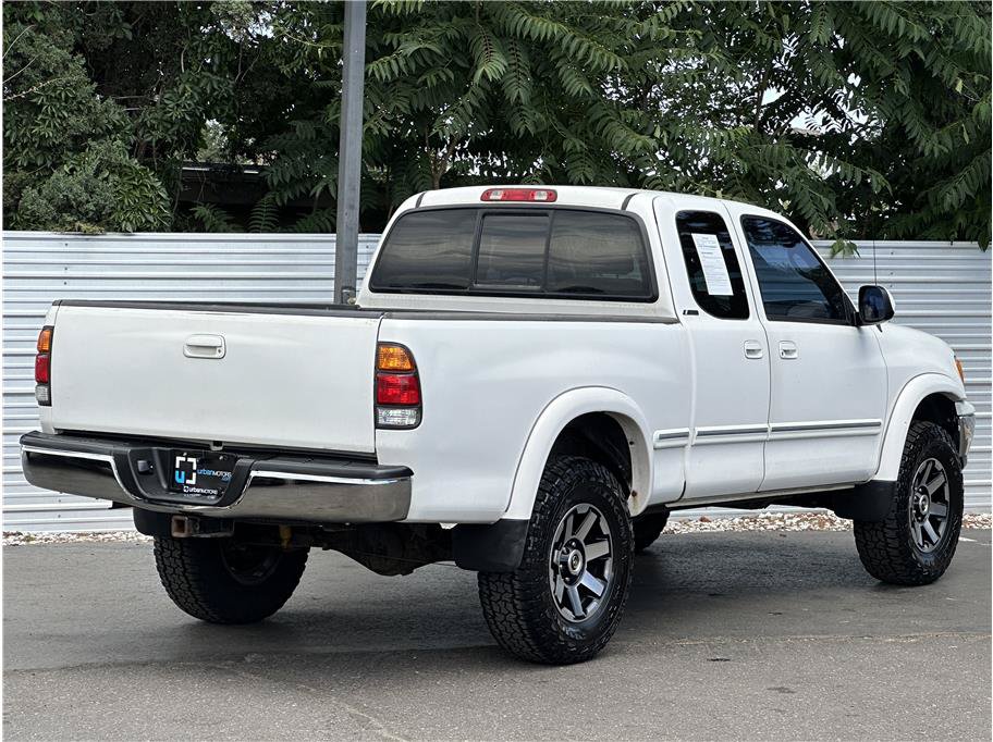 Used 2001 Toyota Tundra Limited w/ Off-Road Pkg AWD/4WD image 10