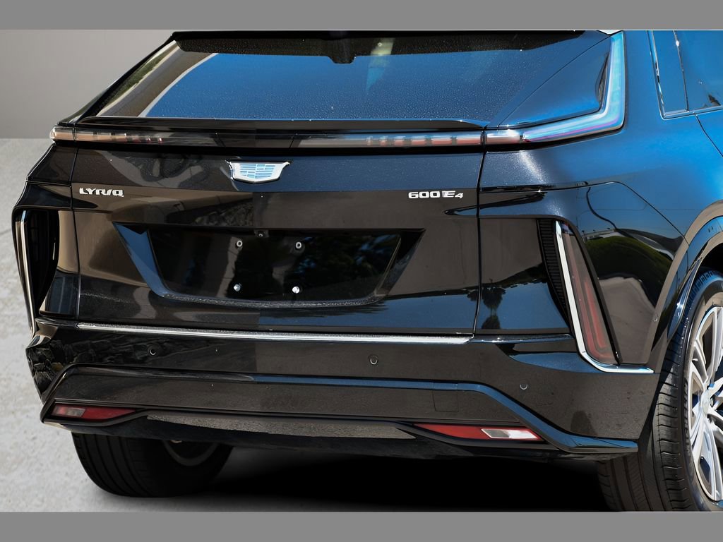 Certified 2024 Cadillac Lyriq Luxury AWD/4WD image 26