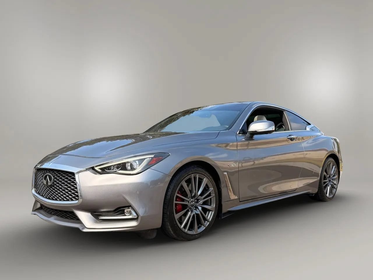Used 2017 INFINITI Q60 Red Sport 400 AWD/4WD image 9