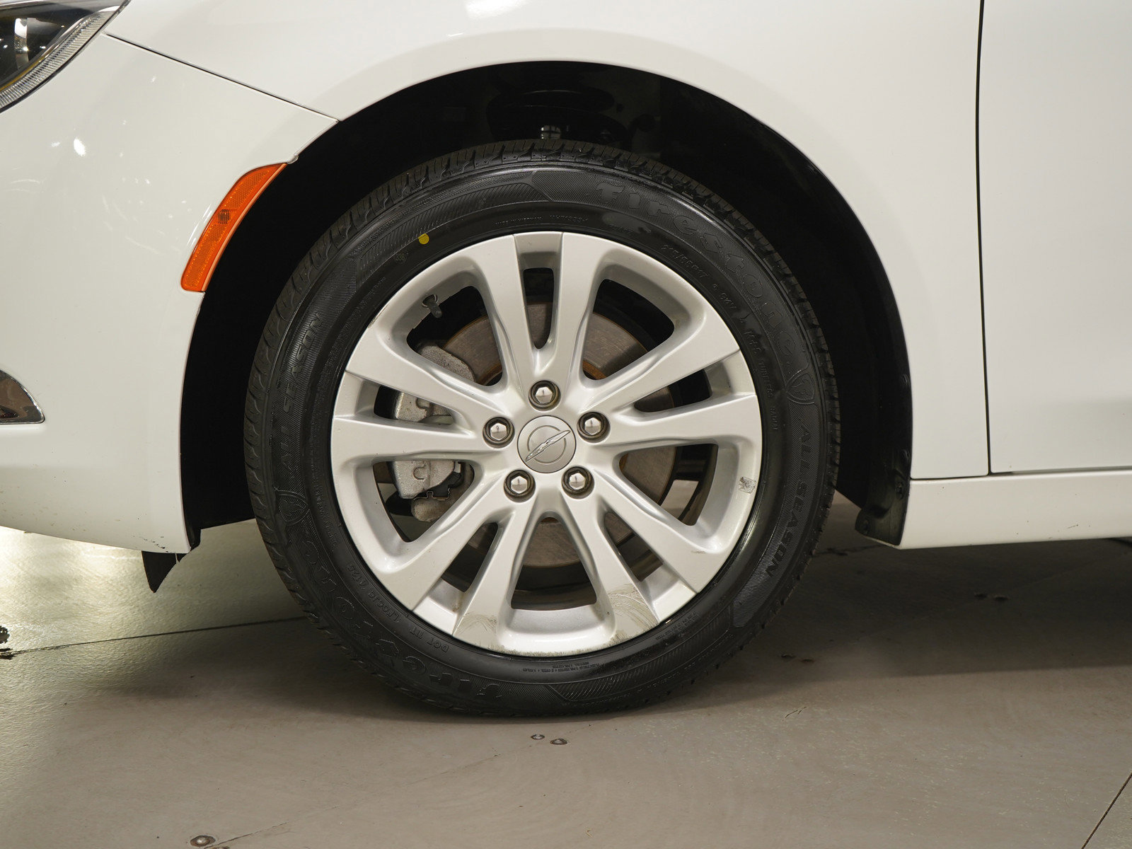 Used 2016 Chrysler 200 Limited w/ Anniversary Edition FWD image 27