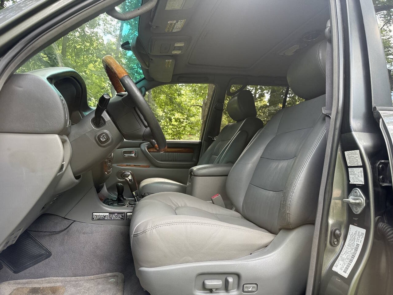 Used 2002 Lexus LX 470 4WD image 23