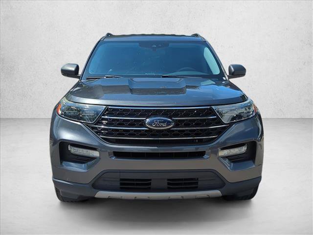 Used 2020 Ford Explorer XLT w/ Equipment Group 202A RWD image 2