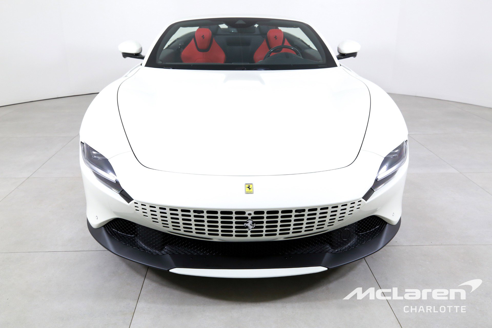 Used 2024 Ferrari Roma Spider image 5