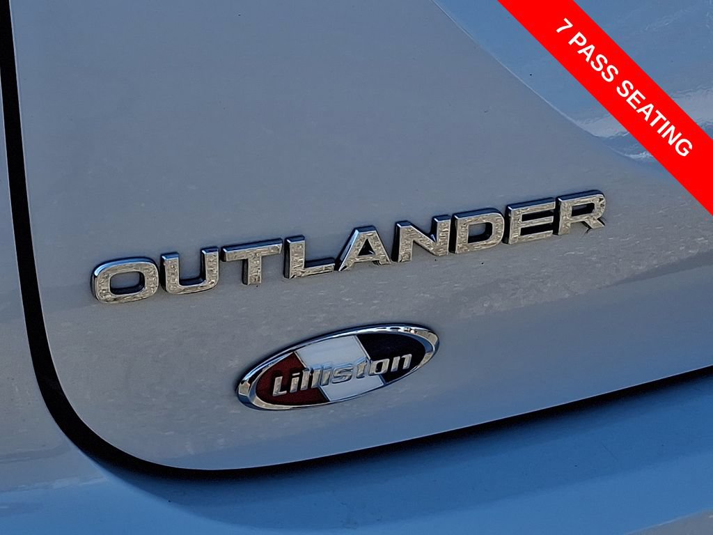 Used 2024 Mitsubishi Outlander SE FWD image 33