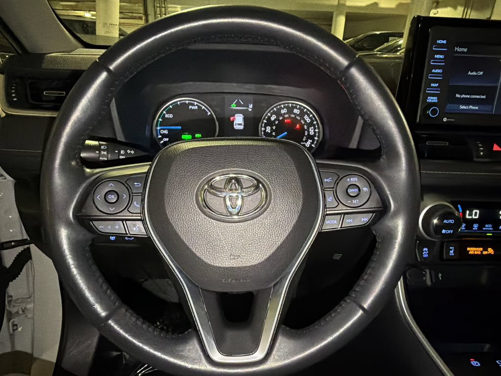 Used 2022 Toyota RAV4 XLE Premium AWD/4WD image 26