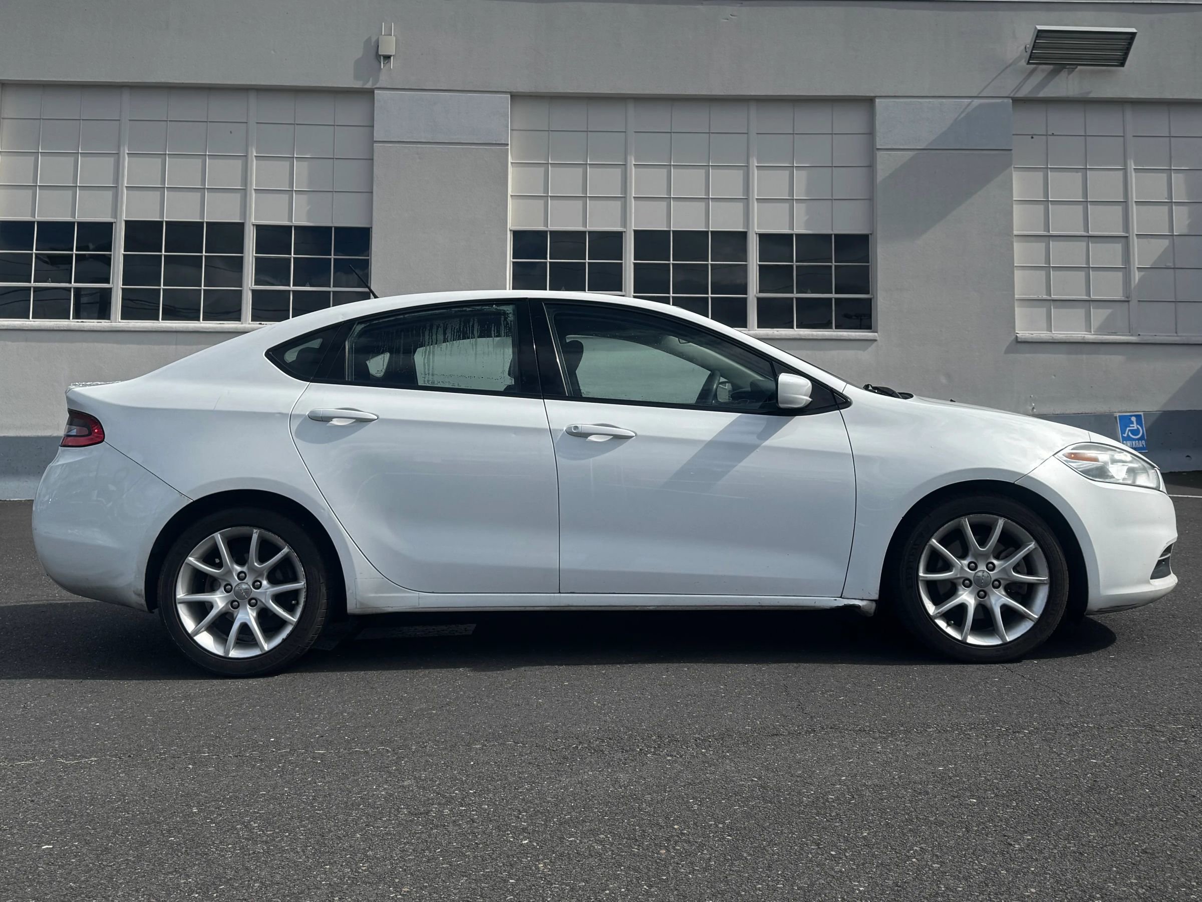 Used 2013 Dodge Dart SXT image 3