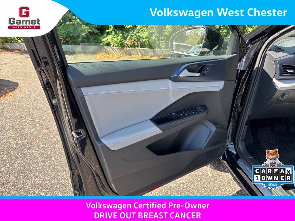 Certified 2024 Volkswagen Taos SE AWD/4WD image 11