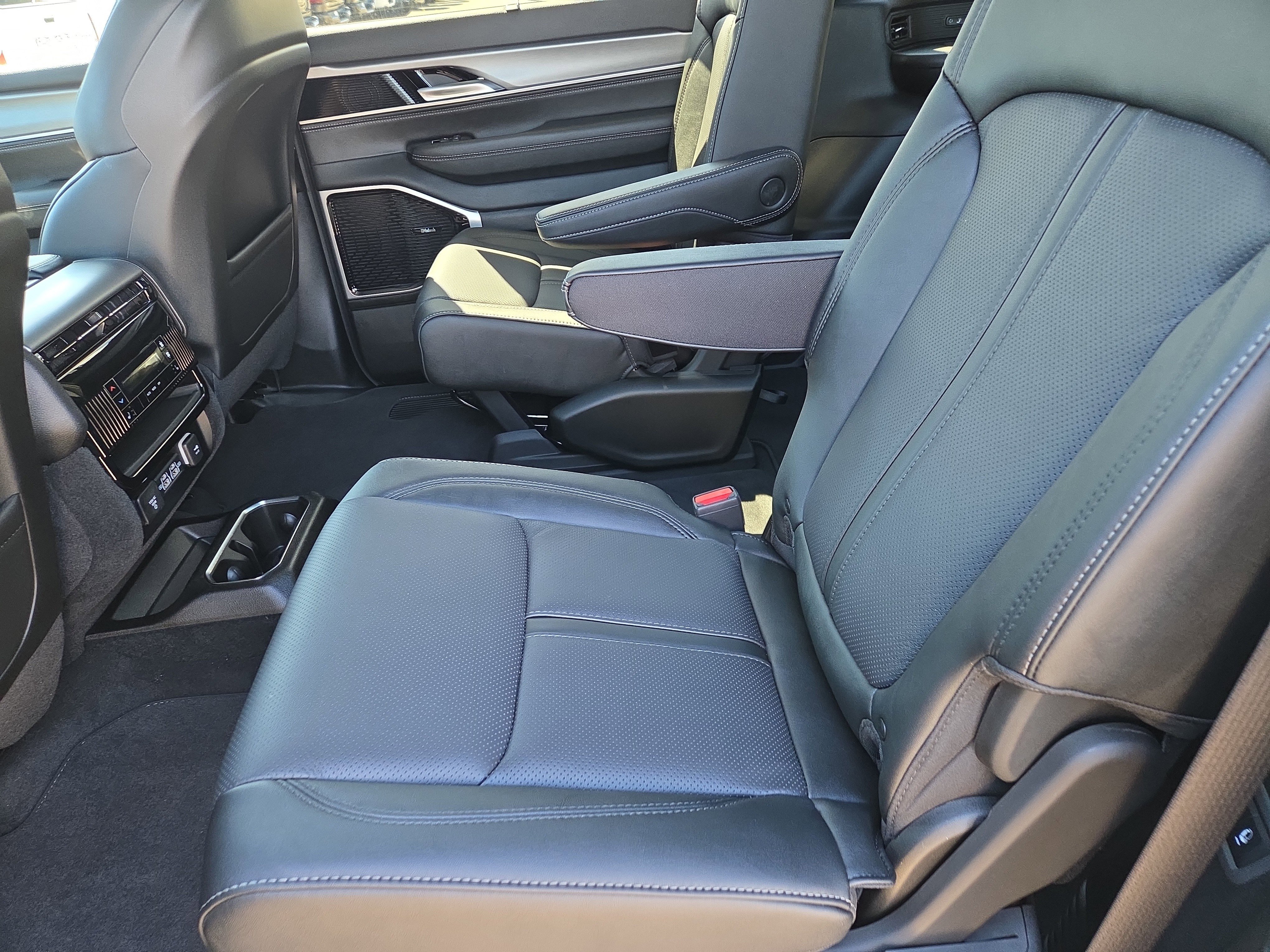 New 2026 Jeep Grand Wagoneer Limited image 6