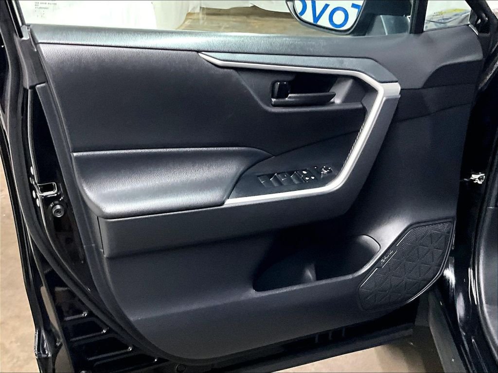 Certified 2020 Toyota RAV4 LE w/ All Weather Liner Package AWD/4WD image 9