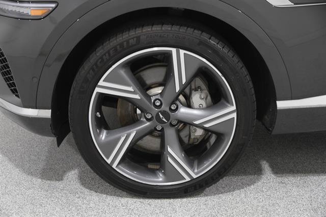 Certified 2025 Genesis GV80 3.5T Prestige AWD/4WD image 23
