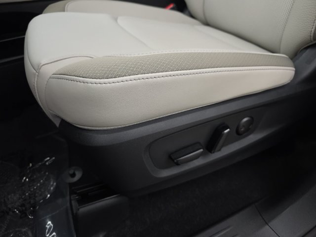 New 2026 Nissan Pathfinder SL w/ SL Premium Package FWD image 30