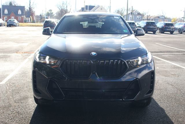 New 2026 BMW X6 xDrive40i w/ Executive Package image 2