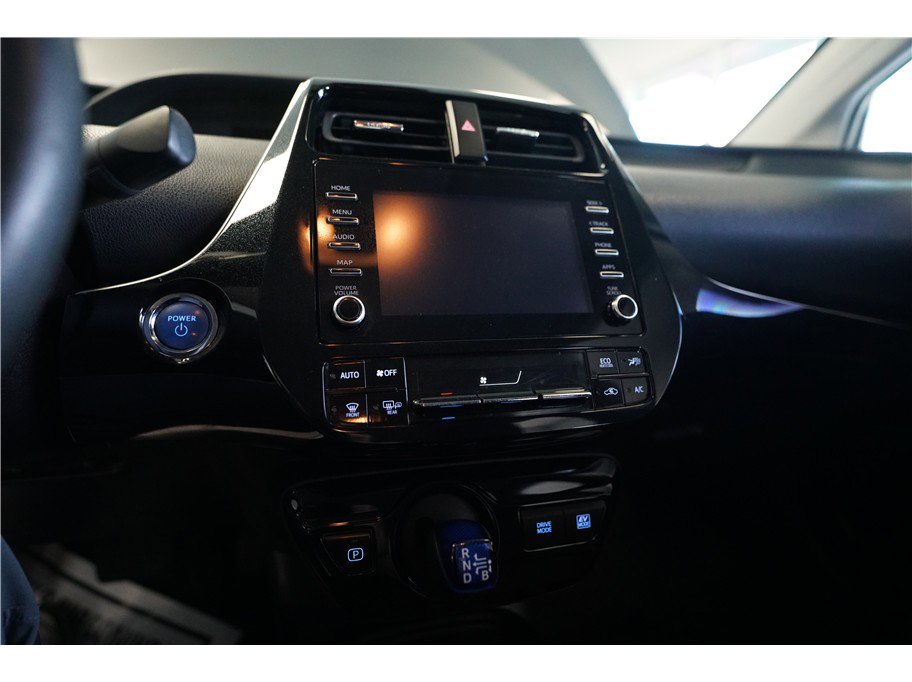 Used 2020 Toyota Prius L Eco w/ Carpet Mat Package image 19