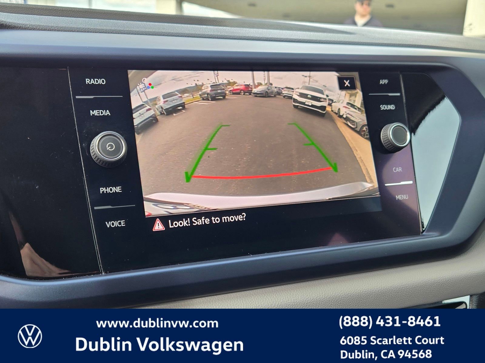 Certified 2022 Volkswagen Taos SE image 22