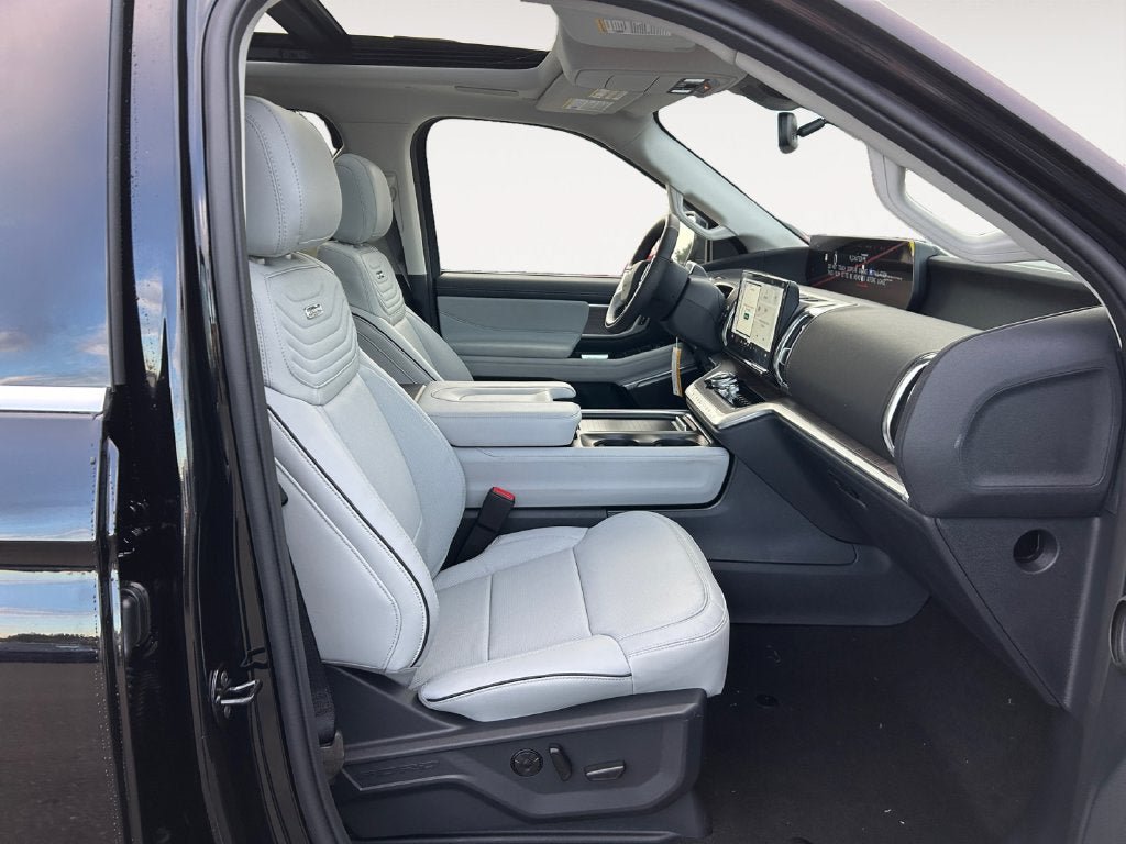New 2025 Ford Expedition Max Platinum w/ Platinum Ultimate Package AWD/4WD image 11