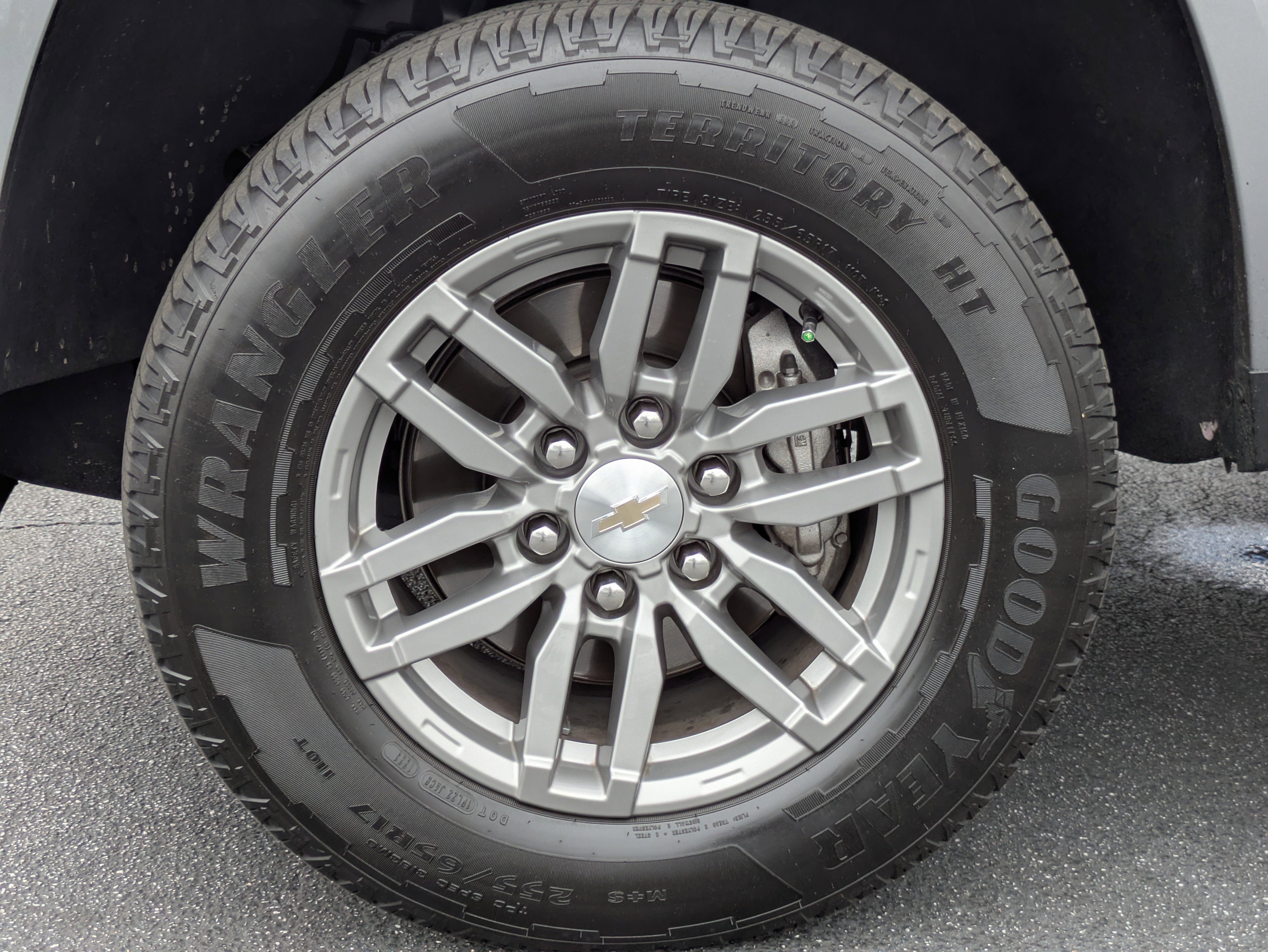 Used 2023 Chevrolet Colorado LT w/ LT Convenience Package II image 28