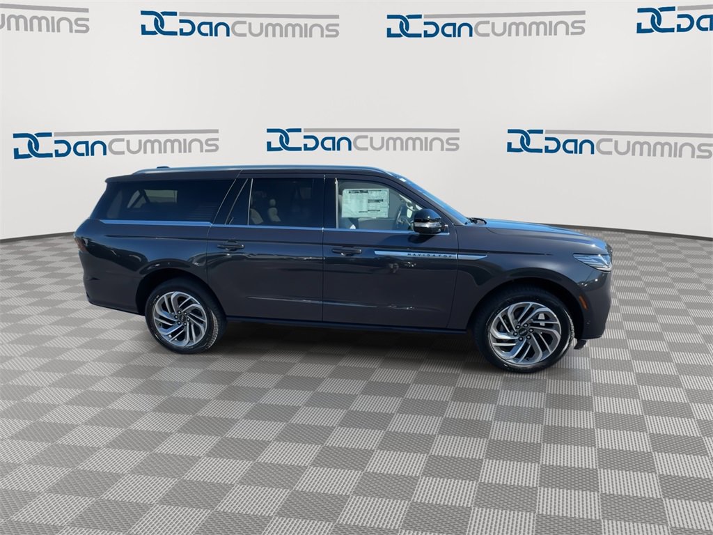 New 2025 Lincoln Navigator L Reserve image 9