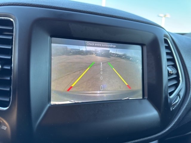 Used 2018 Jeep Compass Latitude w/ Popular Equipment Group image 31