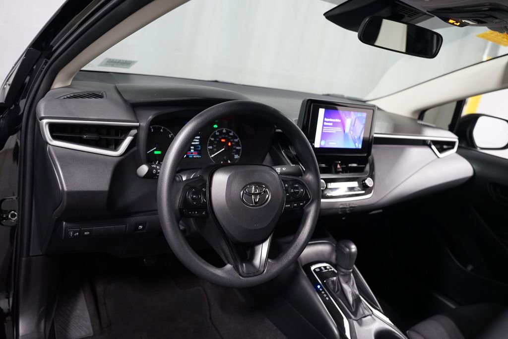 Certified 2025 Toyota Corolla LE w/ Convenience Package FWD image 11