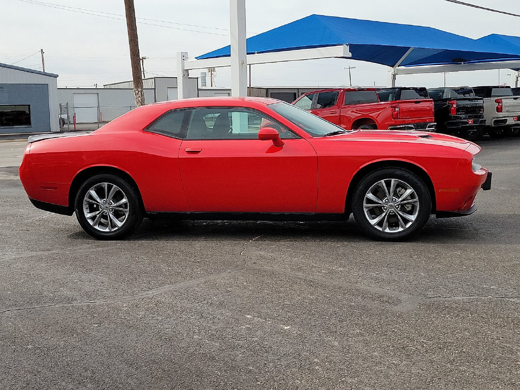 Used 2023 Dodge Challenger SXT AWD/4WD image 5
