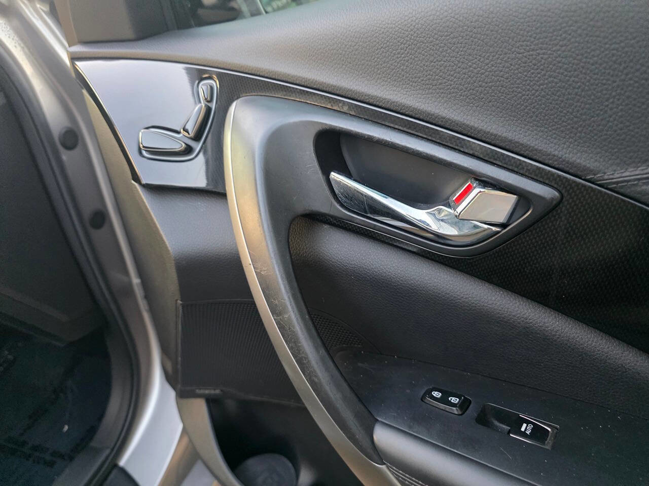 Used 2012 Hyundai Azera image 22