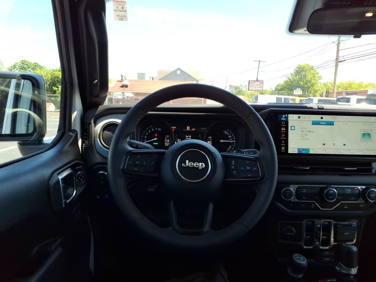 Certified 2024 Jeep Wrangler Unlimited w/ Technology Group AWD/4WD image 19