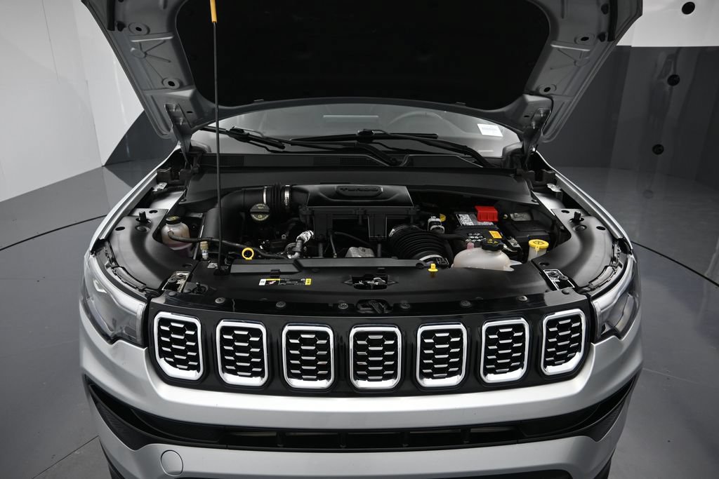 Used 2025 Jeep Compass Limited w/ Elite Group AWD/4WD image 29