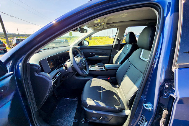 New 2026 Hyundai Tucson Limited AWD/4WD image 18