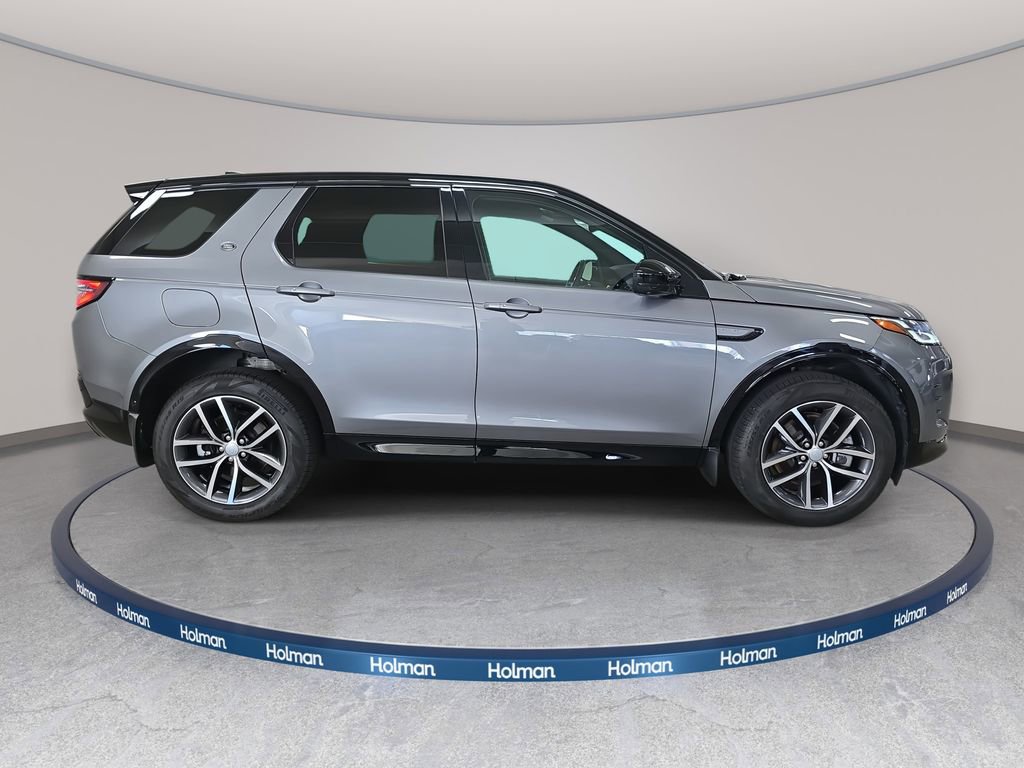 Used 2024 Land Rover Discovery Sport Dynamic SE image 6