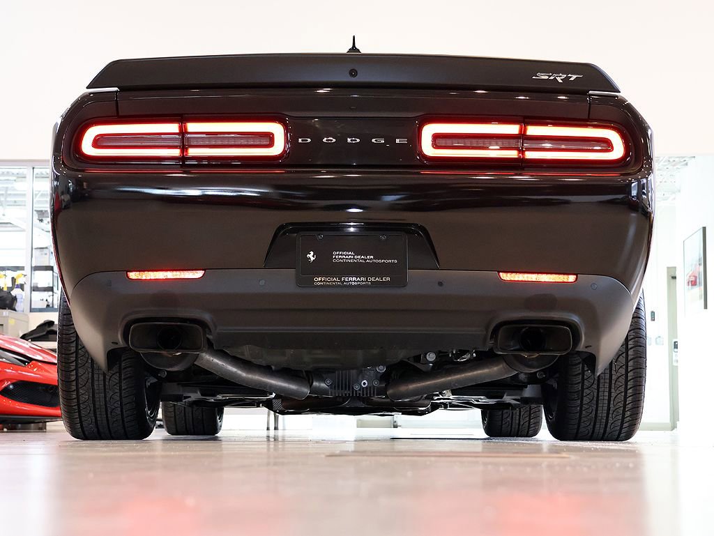 Used 2015 Dodge Challenger SRT Hellcat image 25