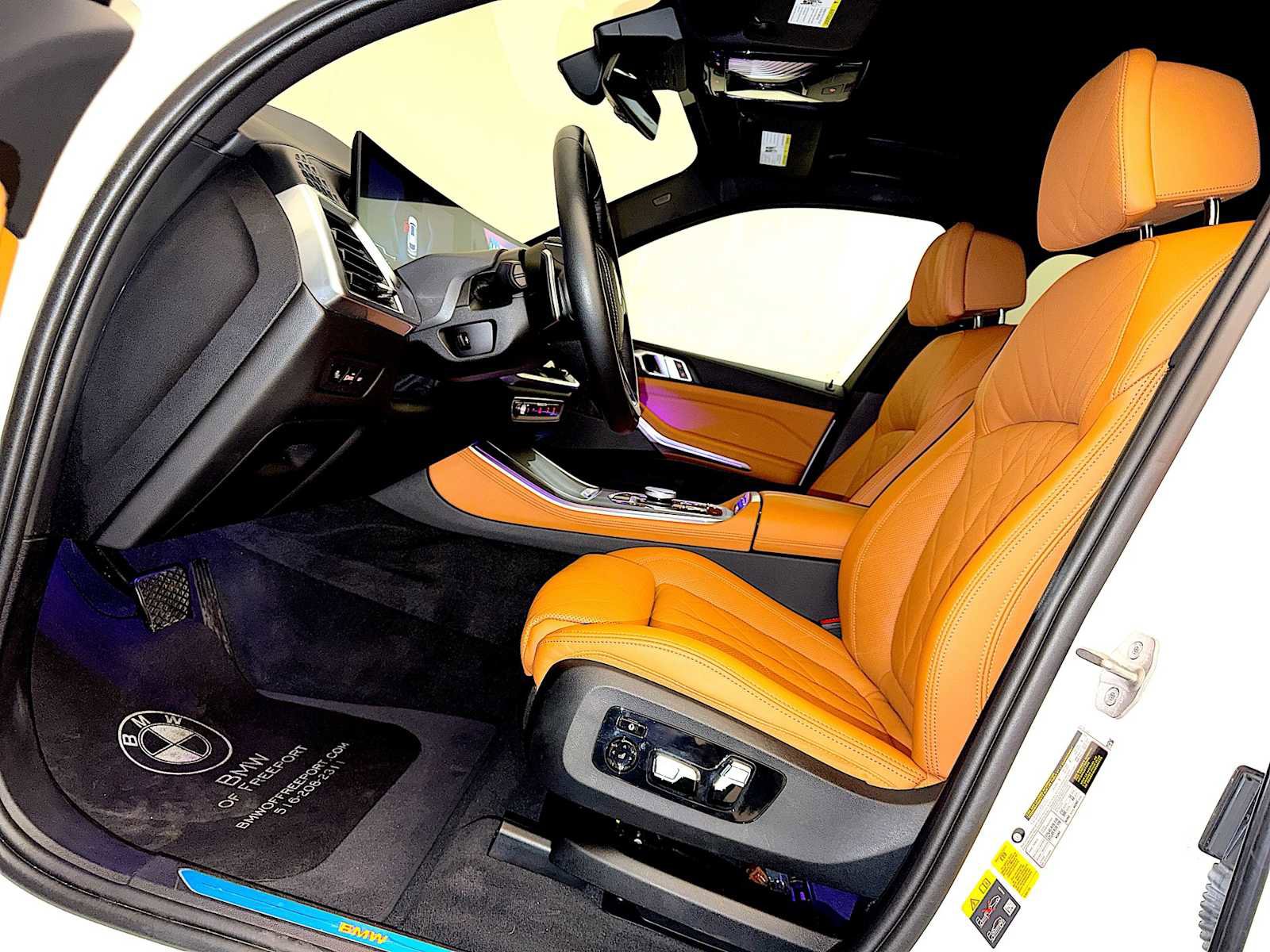 Certified 2024 BMW X5 xDrive50e w/ Premium Package image 9