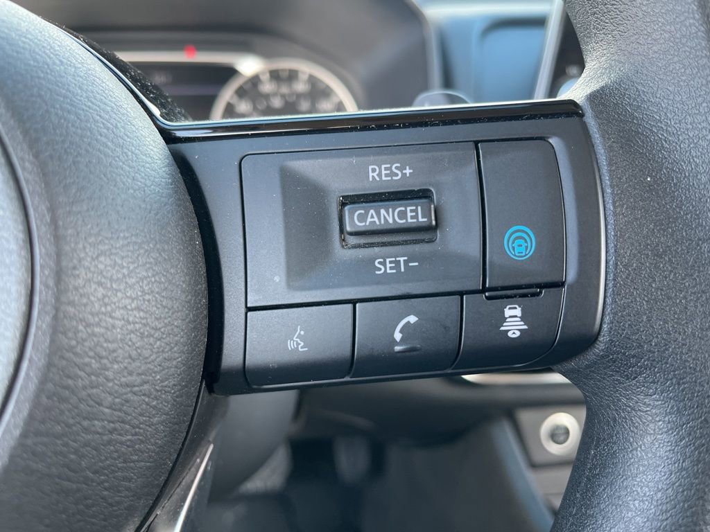 Used 2023 Nissan Rogue SV image 21