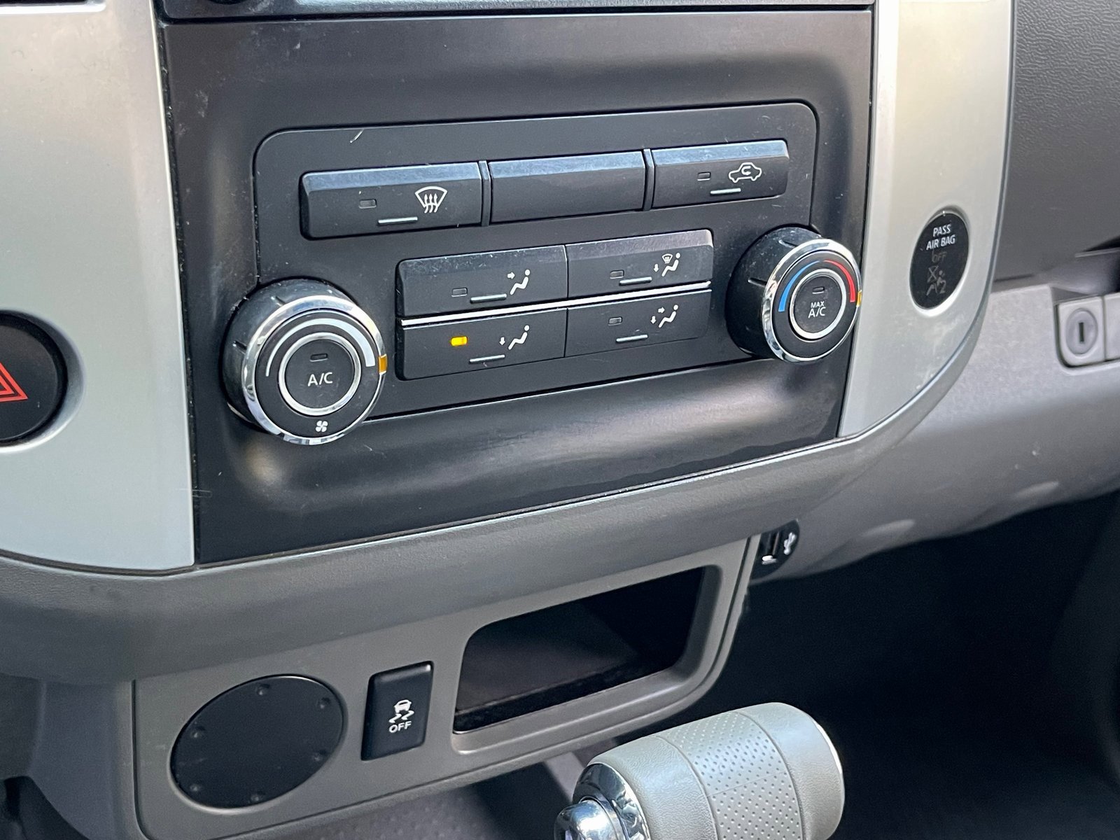 Used 2019 Nissan Frontier SV image 24