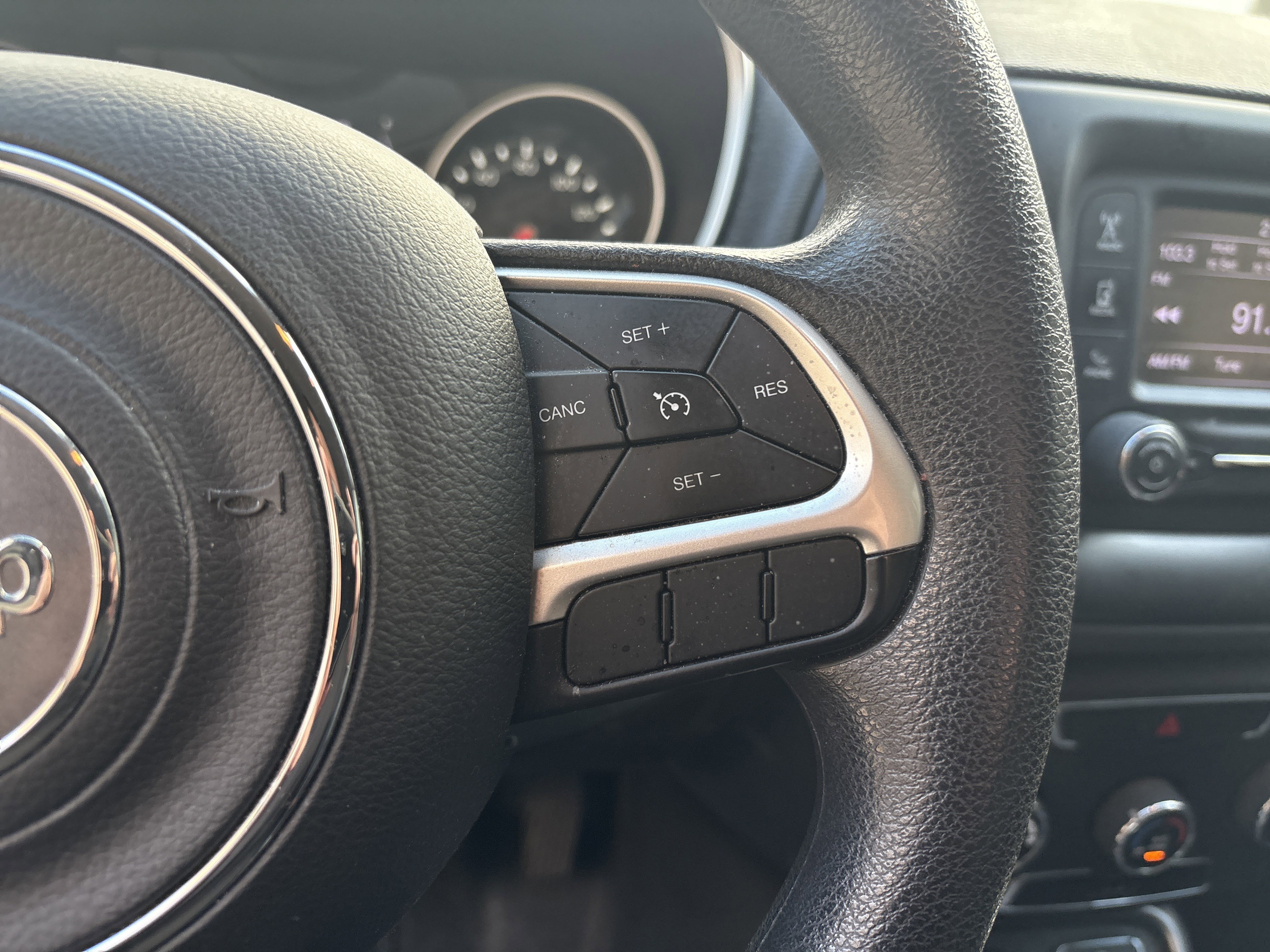 Used 2018 Jeep Compass Sport image 19