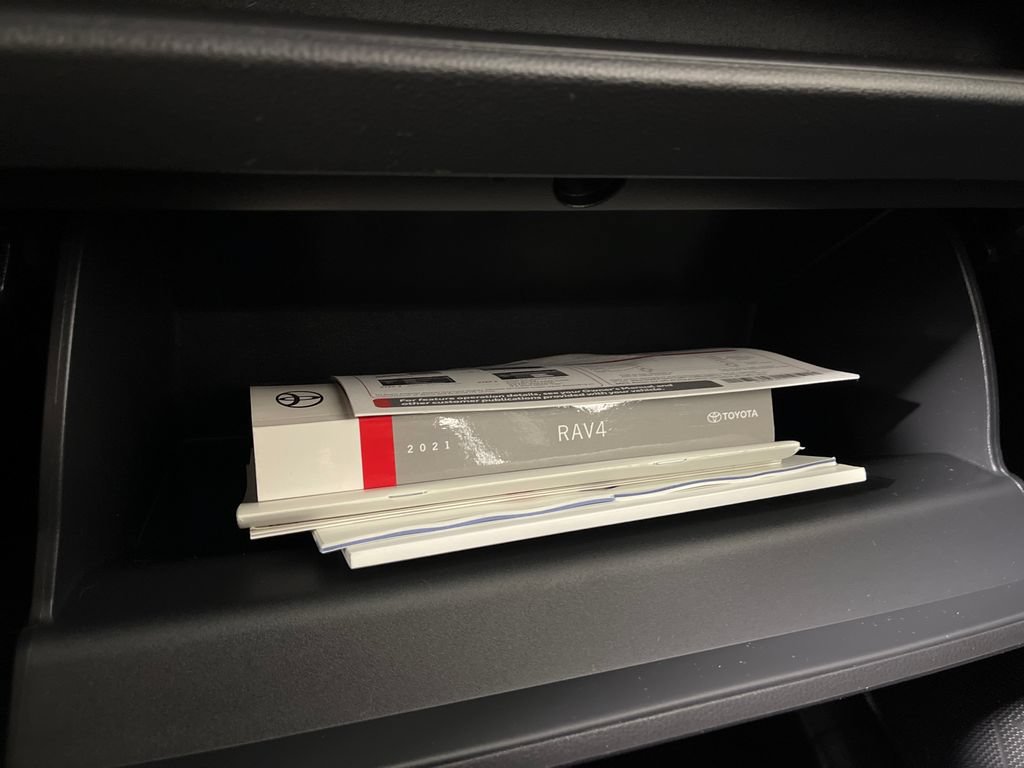 Certified 2021 Toyota RAV4 LE FWD image 25