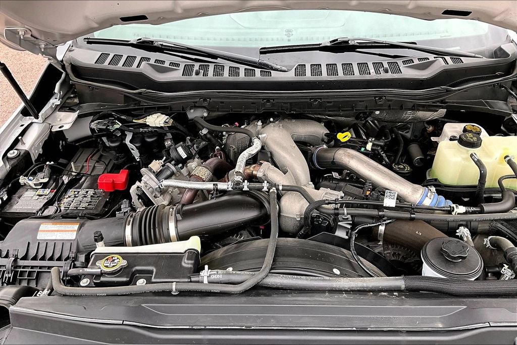 Certified 2024 Ford F450 Lariat w/ FX4 Off-Road Package AWD/4WD image 31