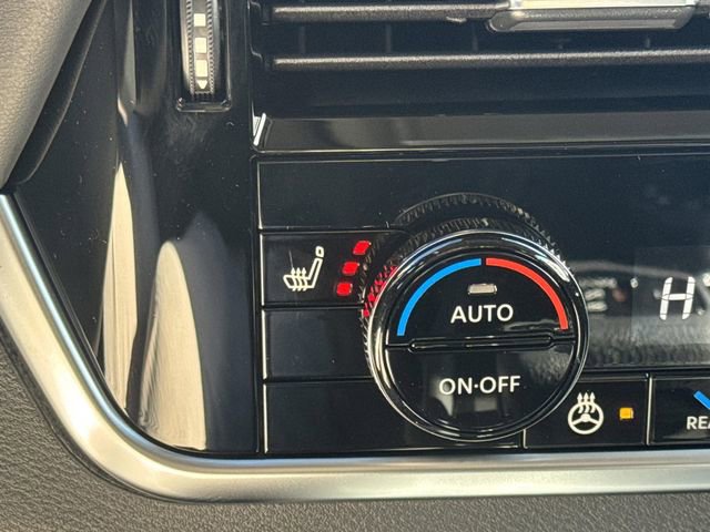 New 2026 Nissan Rogue Platinum image 9